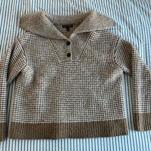 Banana Republic - Brown Houndstooth Sweater with Collar